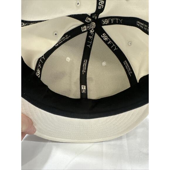 New Era Fitted 59 Fifty Nine Boston Red Sox Off White Baseball Hat Cap 7 3/8 - Picture 6 of 8